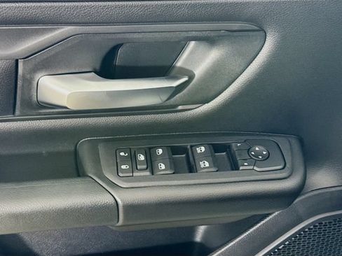 New 2026 RAM 1500 Express AWD/4WD image 17