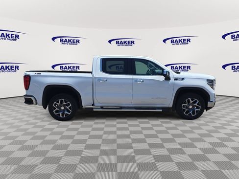Used 2024 GMC Sierra 1500 SLT w/ SLT Premium Plus Package AWD/4WD image 4