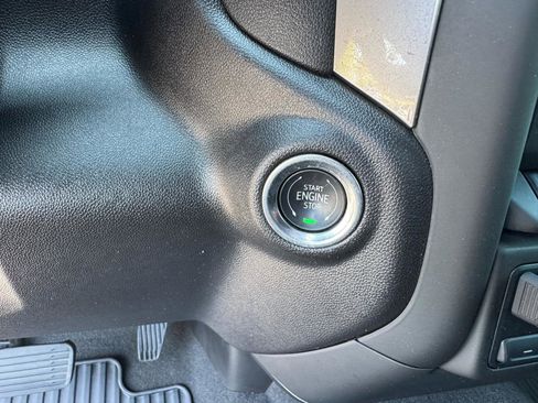 Used 2025 Chevrolet Silverado 2500 Custom w/ Custom Value Package image 29