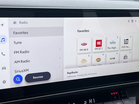 Used 2025 Toyota Camry XSE image 19