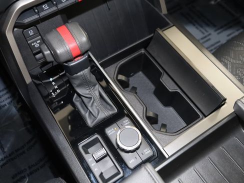 Used 2024 Toyota Sequoia Limited image 34