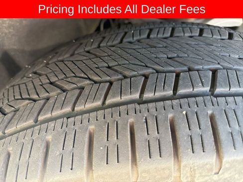 Used 2025 Chevrolet Suburban Premier AWD/4WD image 7
