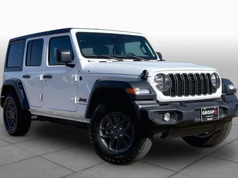 Used 2025 Jeep Wrangler Unlimited Sport AWD/4WD image 3