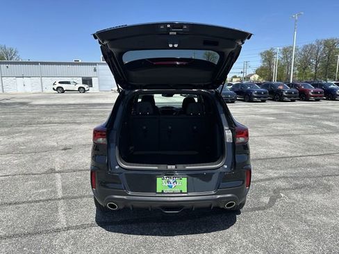 Certified 2023 Chevrolet TrailBlazer RS w/ Convenience Package AWD/4WD image 21