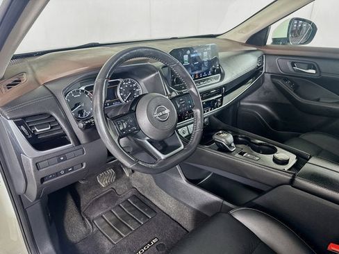 Certified 2023 Nissan Rogue SL w/ SL Premium Package image 9