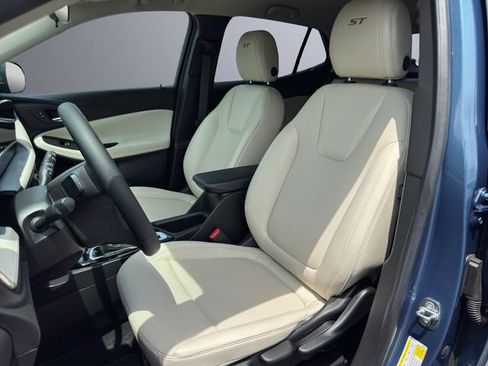 Used 2024 Buick Encore GX Sport Touring AWD/4WD image 14