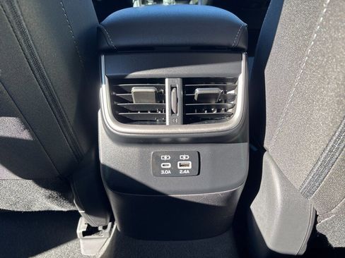 Used 2023 Subaru Legacy Premium image 14