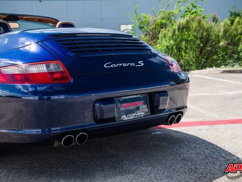 Used 2006 Porsche 911 Carrera 4S image 31