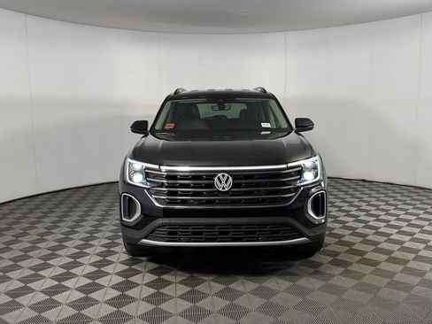 Used 2026 Volkswagen Atlas SE AWD/4WD image 3