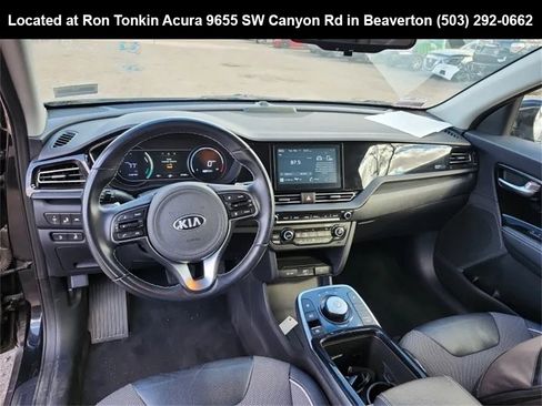 Used 2020 Kia Niro EX image 8