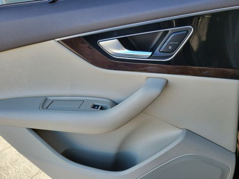 Used 2017 Audi Q7 3.0T Premium Plus image 15