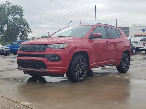 Used 2022 Jeep Compass Limited AWD/4WD image 9