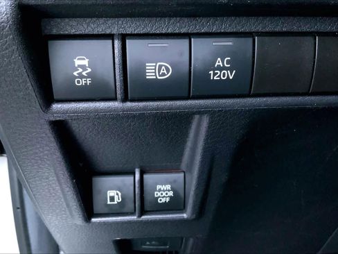 Used 2025 Toyota Sienna XSE w/ XSE Premium Package AWD/4WD image 35