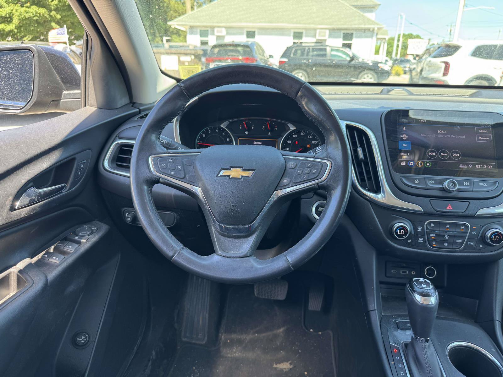 Used 2019 Chevrolet Equinox LT w/ Sun & Navigation Package AWD/4WD image 11