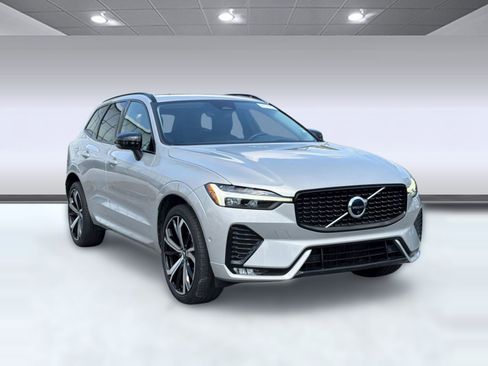 Used 2023 Volvo XC60 B5 Ultimate image 7