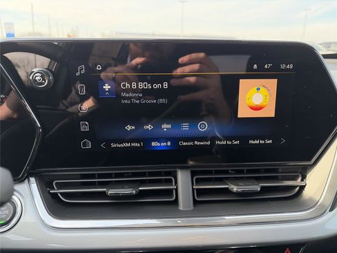 New 2026 Chevrolet Trax LT w/ Driver Confidence Package FWD image 17