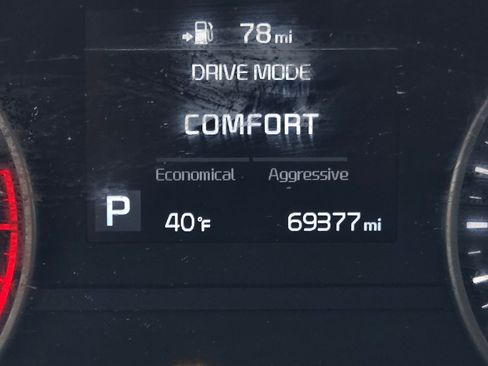 Certified 2019 Kia Stinger Base image 16