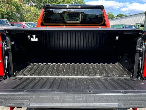 Used 2024 Toyota Tacoma TRD Pro AWD/4WD image 31