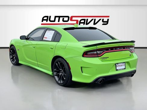 Used 2023 Dodge Charger Scat Pack w/ Harman/Kardon Audio Group RWD image 5