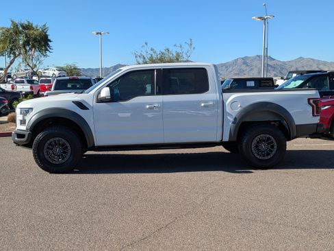 Used 2019 Ford F150 Raptor w/ Equipment Group 802A Luxury image 6