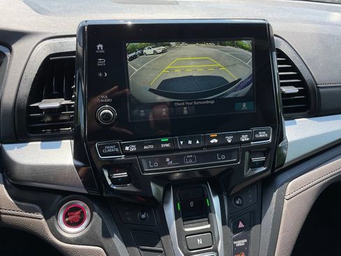 Used 2019 Honda Odyssey EX-L image 17