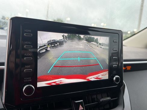 Used 2020 Toyota Corolla LE FWD image 24