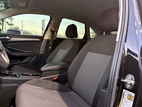 Used 2021 Volkswagen Jetta S image 17