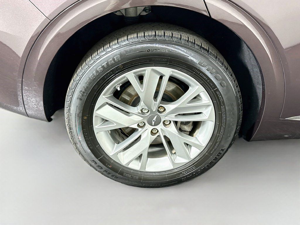 Used 2022 Genesis GV70 2.5T AWD/4WD image 32