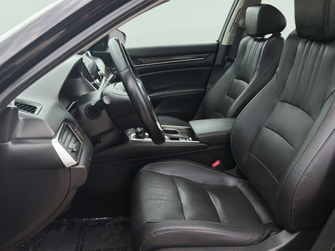 Used 2019 Honda Accord EX-L image 2