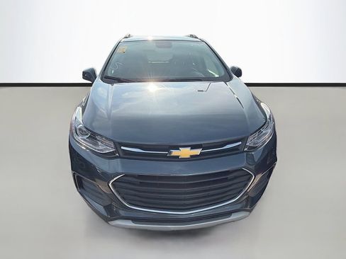 Used 2022 Chevrolet Trax LT w/ Driver Confidence Package AWD/4WD image 2