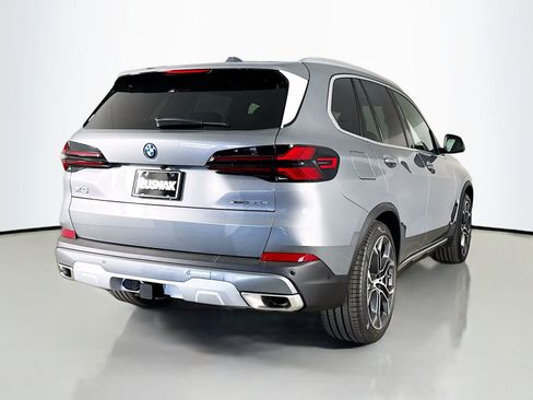 New 2026 BMW X5 xDrive50e w/ Premium Package image 7