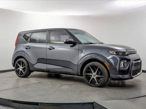 Used 2020 Kia Soul LX FWD image 11