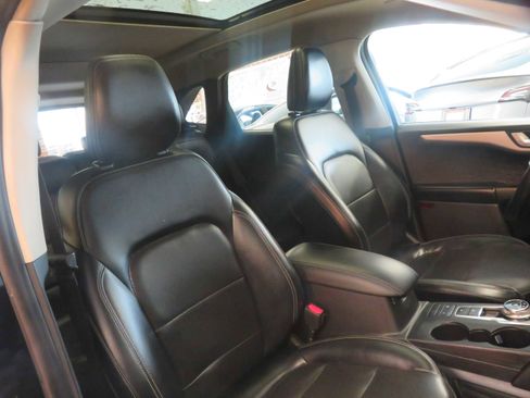 Used 2020 Ford Escape SEL image 27