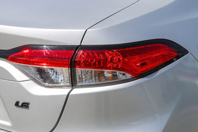 Used 2025 Toyota Corolla LE FWD image 12