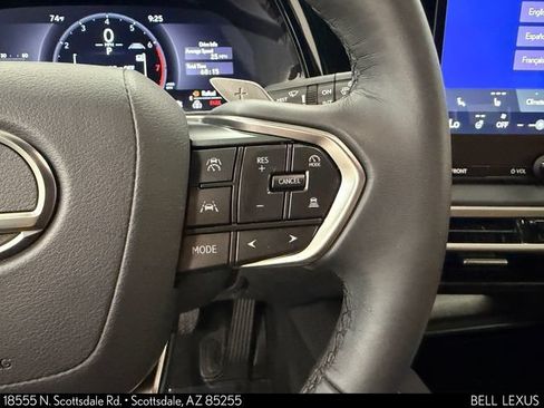 Used 2025 Lexus RX 350 FWD w/ Accessory Package image 22