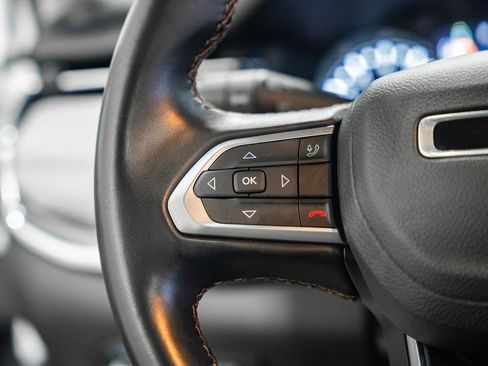 Used 2022 Jeep Compass Limited w/ Sun and Sound Group image 35