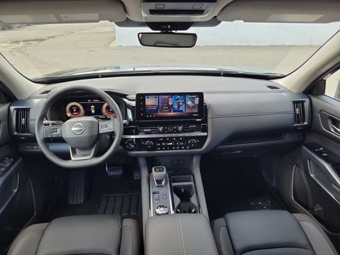 New 2026 Nissan Pathfinder SL AWD/4WD image 9