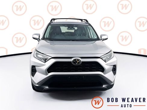 Used 2020 Toyota RAV4 XLE w/ Convenience Package image 2