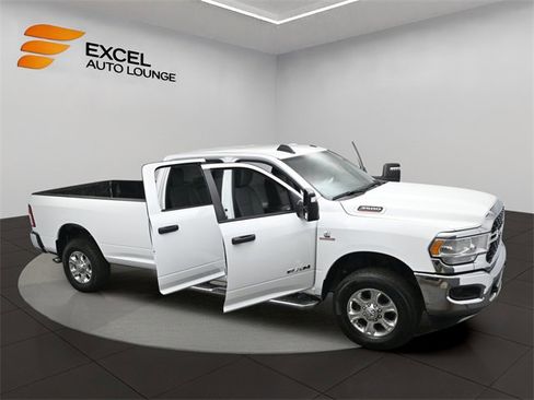 Used 2024 RAM 3500 Big Horn image 46