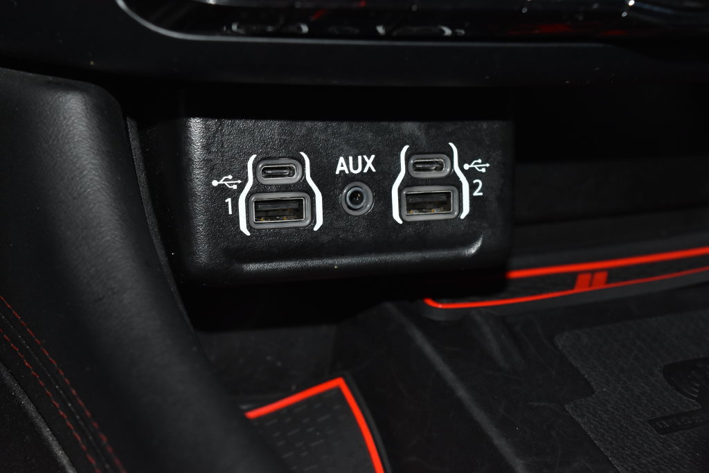 Used 2023 Dodge Durango GT AWD/4WD image 16