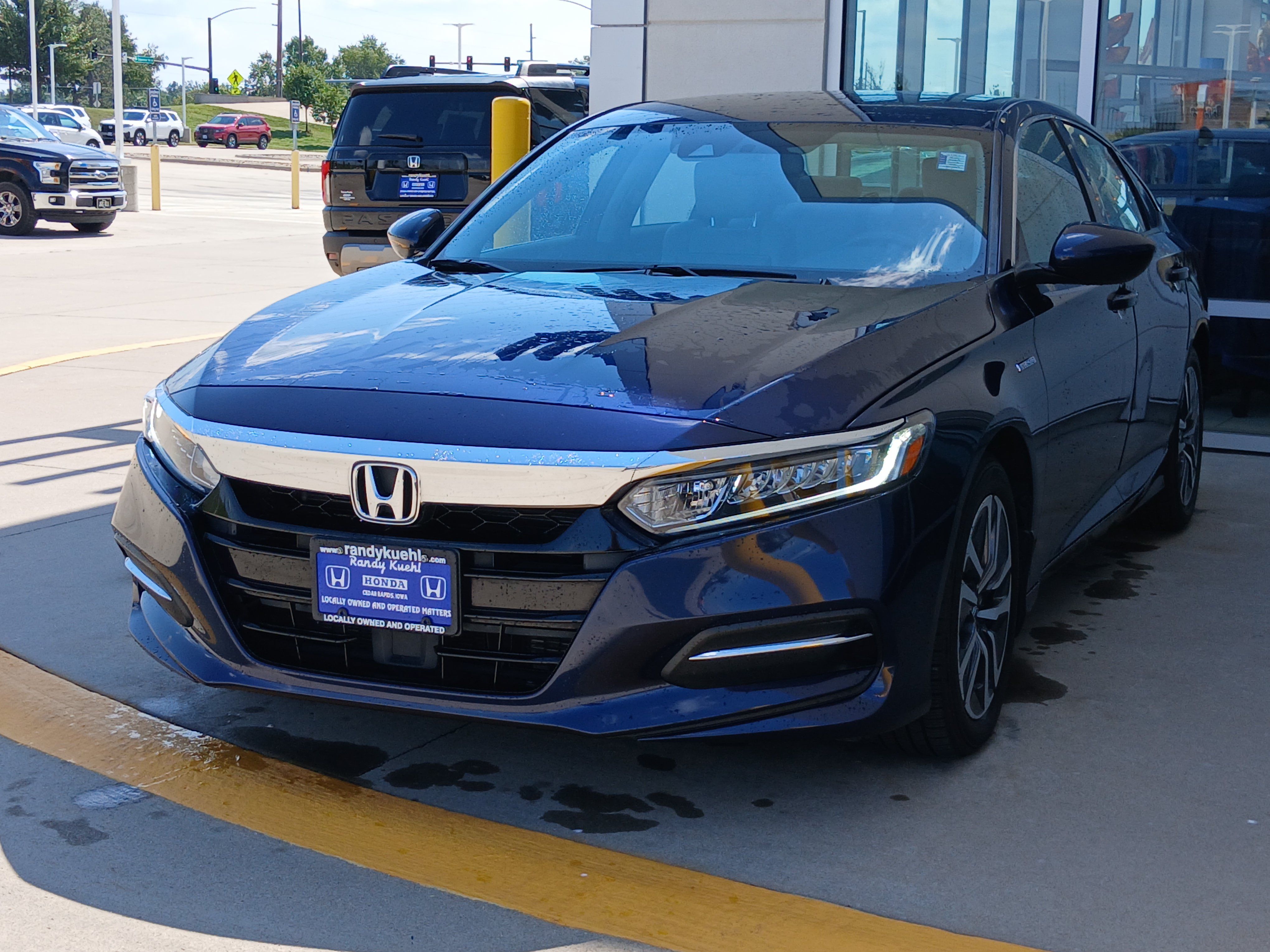 Used 2020 Honda Accord Hybrid image 3