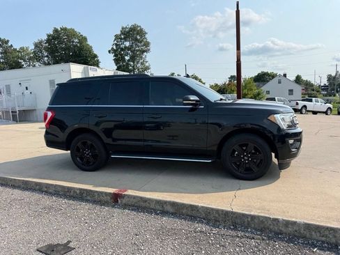 Used 2021 Ford Expedition XLT AWD/4WD image 5