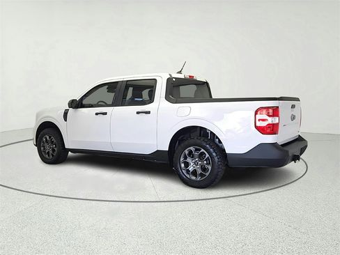 Used 2022 Ford Maverick XLT w/ Equipment Group 300A Standard image 6