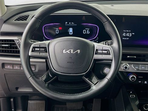 Used 2023 Kia Telluride S w/ S Sunroof Package image 12