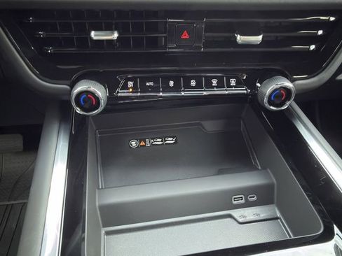 New 2026 Chevrolet Tahoe High Country image 16