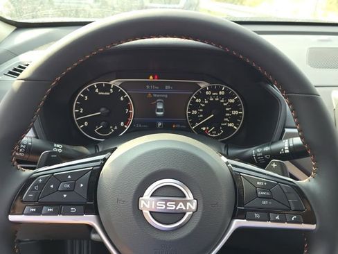 New 2025 Nissan Altima 2.5 SR image 10