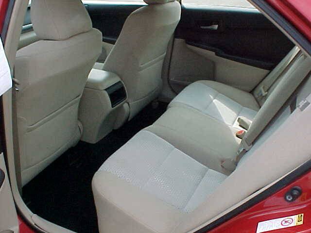 Used 2012 Toyota Camry LE FWD image 36