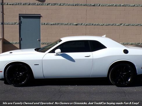 Used 2016 Dodge Challenger R/T w/ Blacktop Package image 5