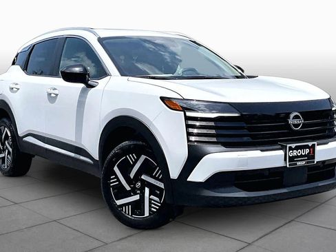 New 2026 Nissan Kicks SV FWD image 2