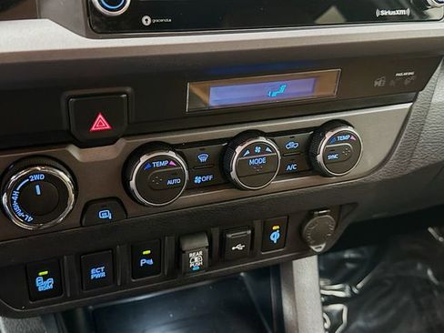 Used 2023 Toyota Tacoma TRD Sport w/ Advanced Technology Package image 15